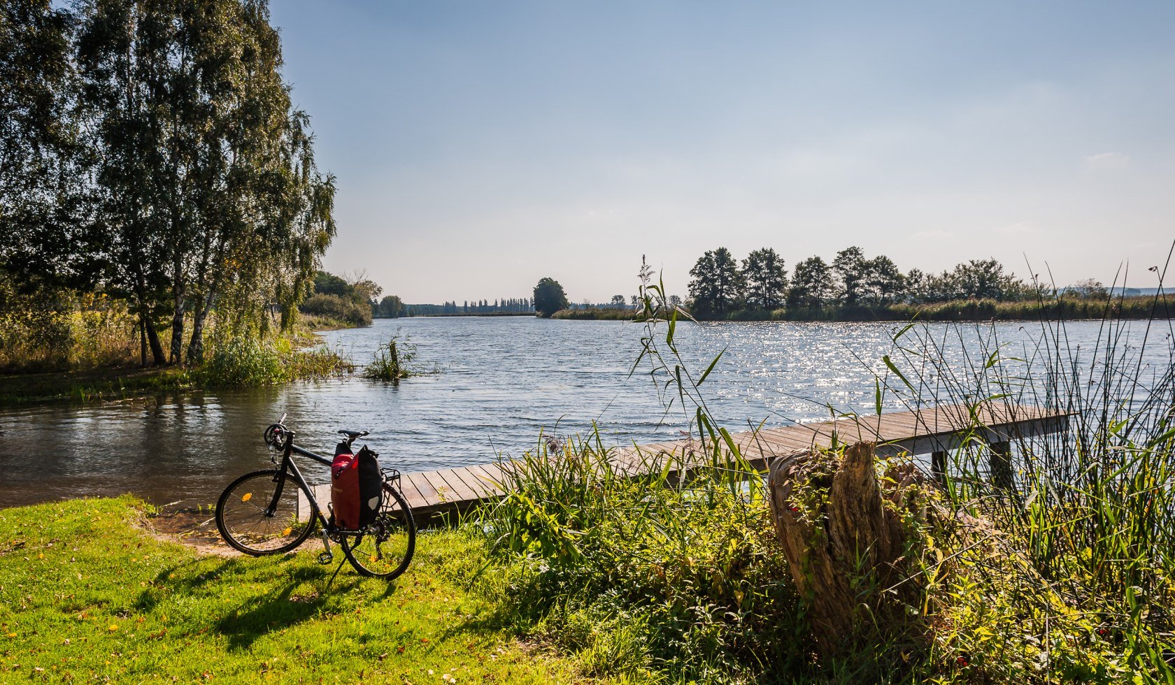 Fietsen aan de Zeetzer See in Amt Neuhaus, © TMN/ Markus Tiemann