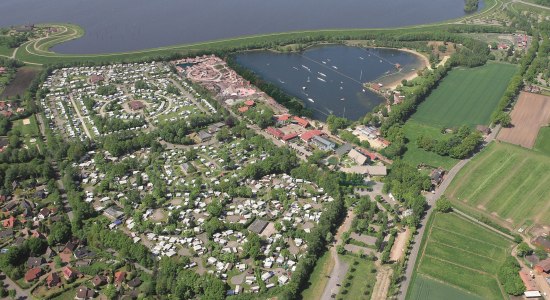 Luchtfoto Alfsee vakantie en recreatiepark, © Alfsee GmbH