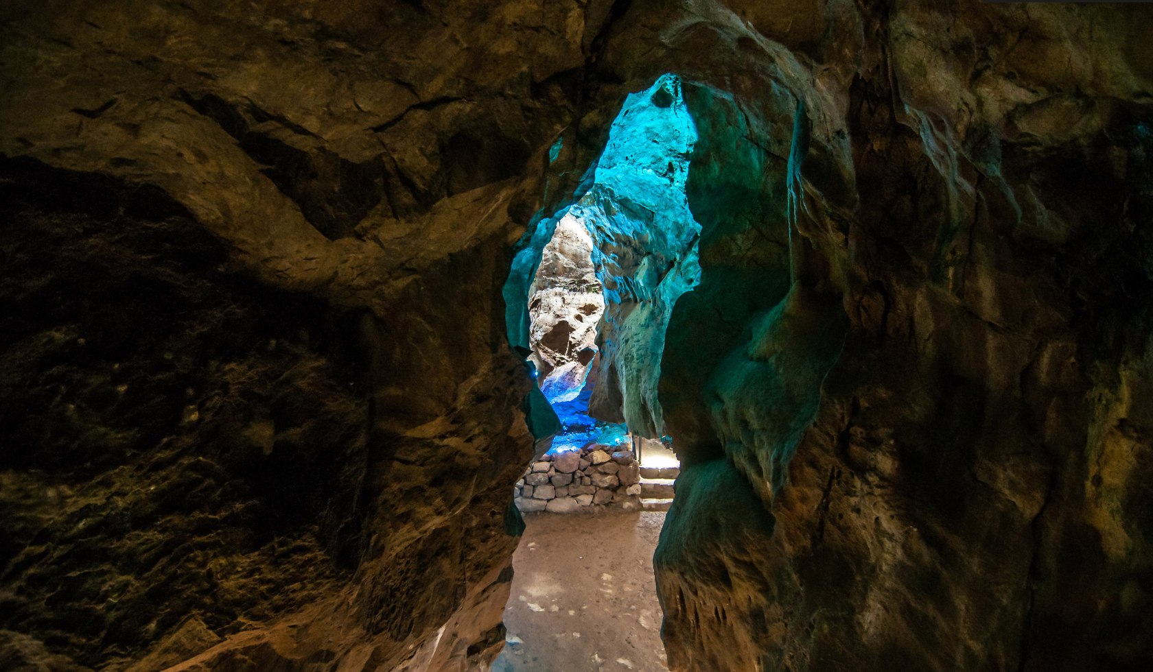 Druipsteengrot: Uitzicht op de waterval richting Brückmannsaal, © HEZ / Günther Jentsch