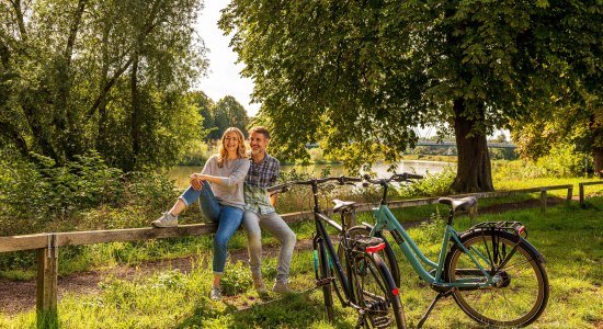 Fietsers op de Mittelweser, © TourismusMarketing Niedersachsen GmbH