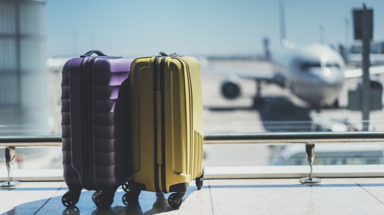 Koffer op de luchthaven, © Fotolia / iana_kolesnikova