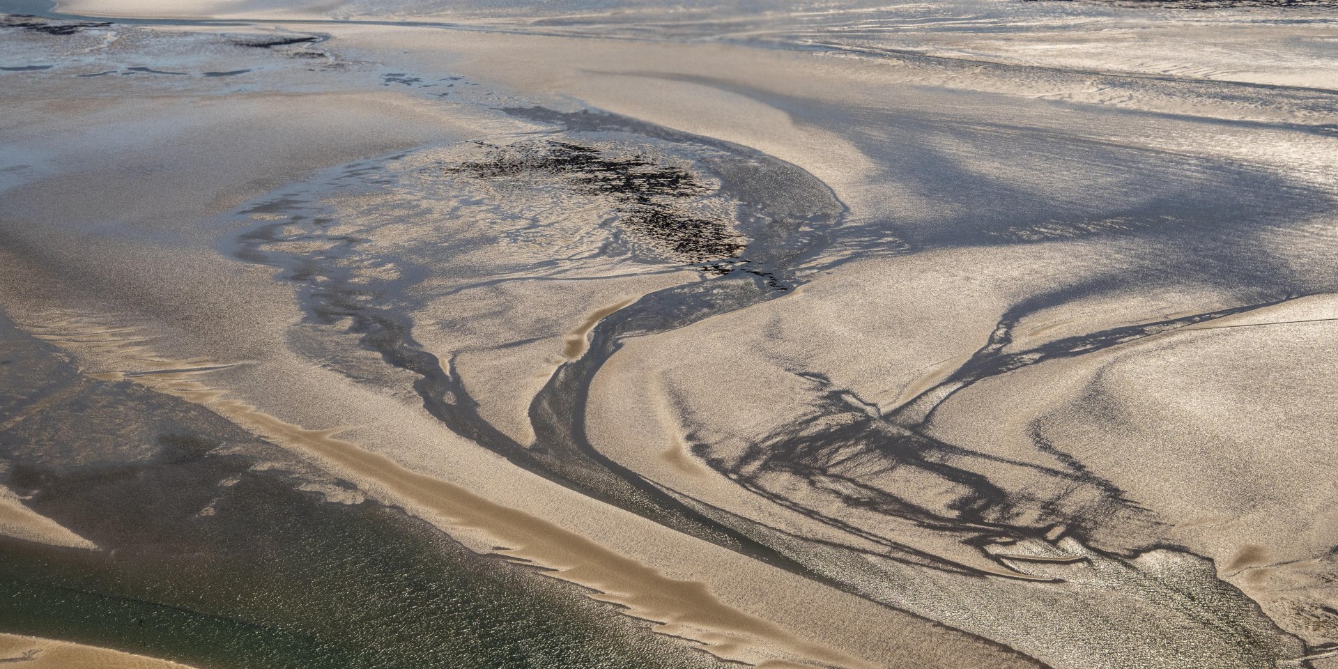 Luchtfoto van de Nedersaksische Waddenzee, © Willi Rolfes