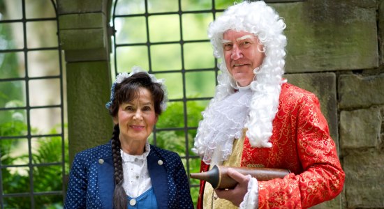 Sprookjesfiguur Dr. Eisenbart in Hann. Münden, © Paavo Blafield / Deutsche Märchenstraße e.V.