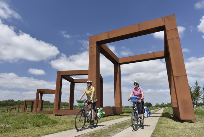 Fietsers op de Hunte-Radweg, © TMN / Thorsten Brönner