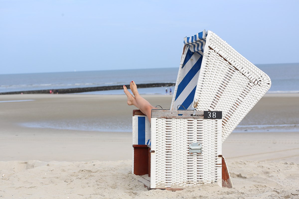 Rieten strandstoel Wangerooge NL, © Kurverwaltung Wangeroge/Andre Hugel