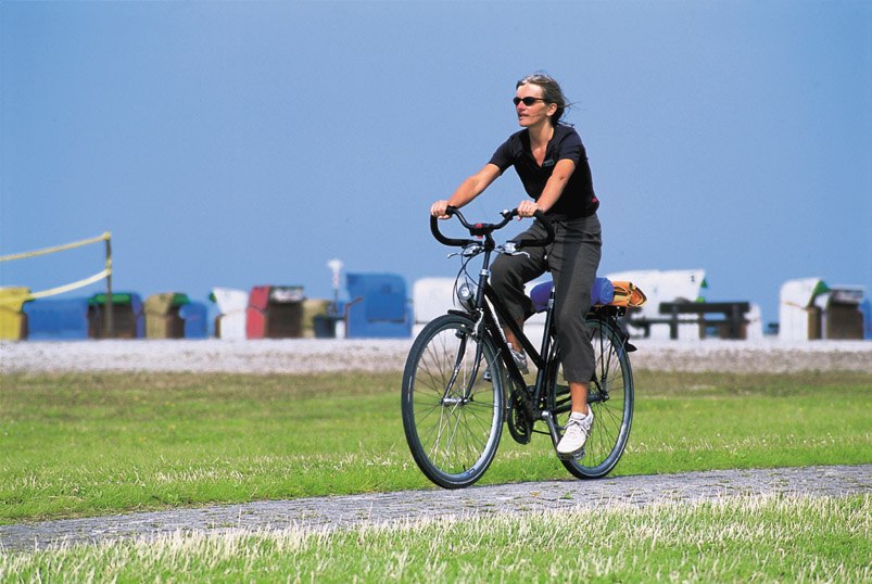 Strandweg bij Neßmersiel, © Ostfriesland Touristik - Landkreis Aurich GmbH