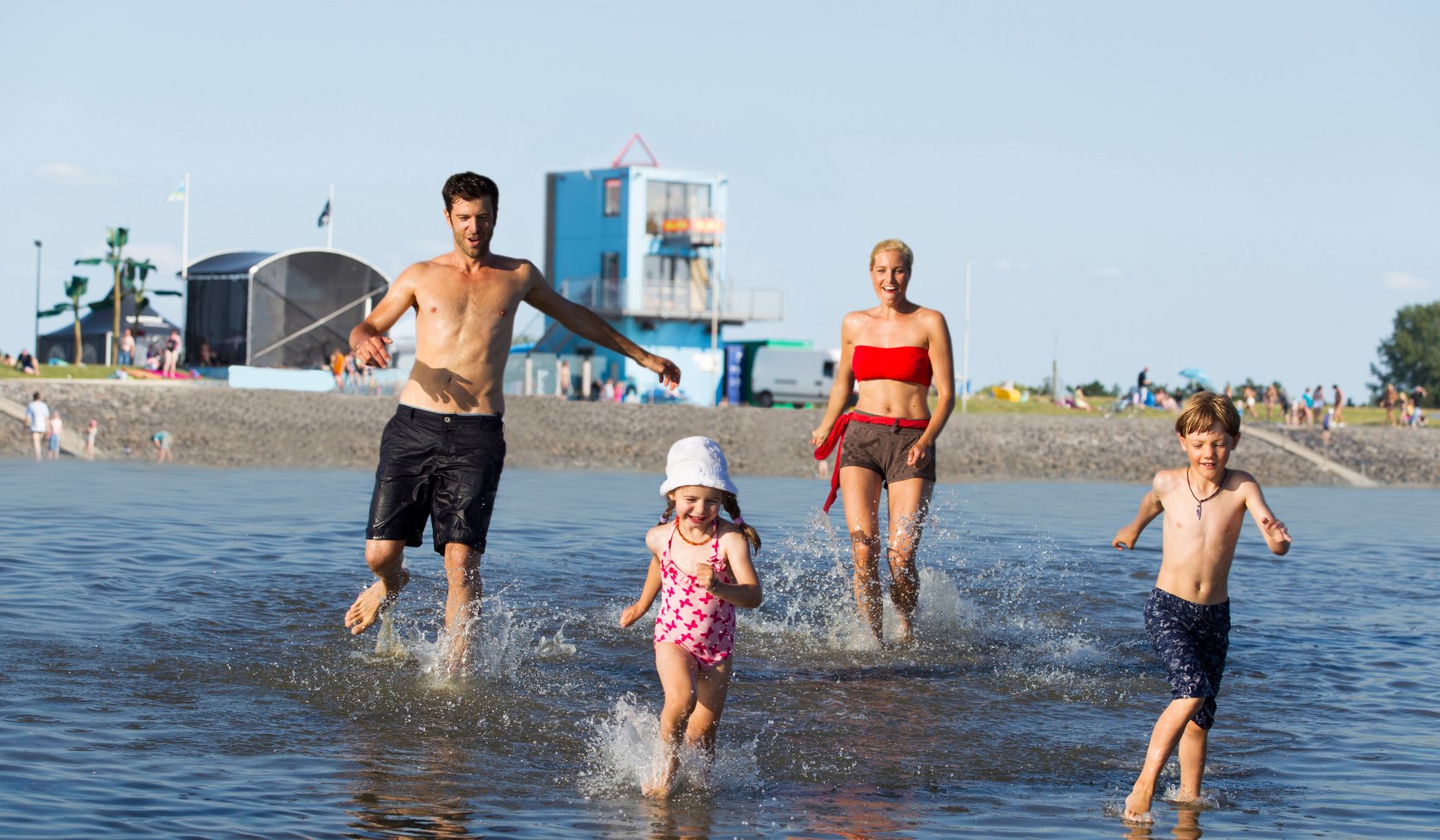 Noordzee-lagune in Tossens: Zwemmen en plezier aan de Noordzee bij Butjadingen
, © Tourismus-Service Butjadingen / Thomas Hellmann