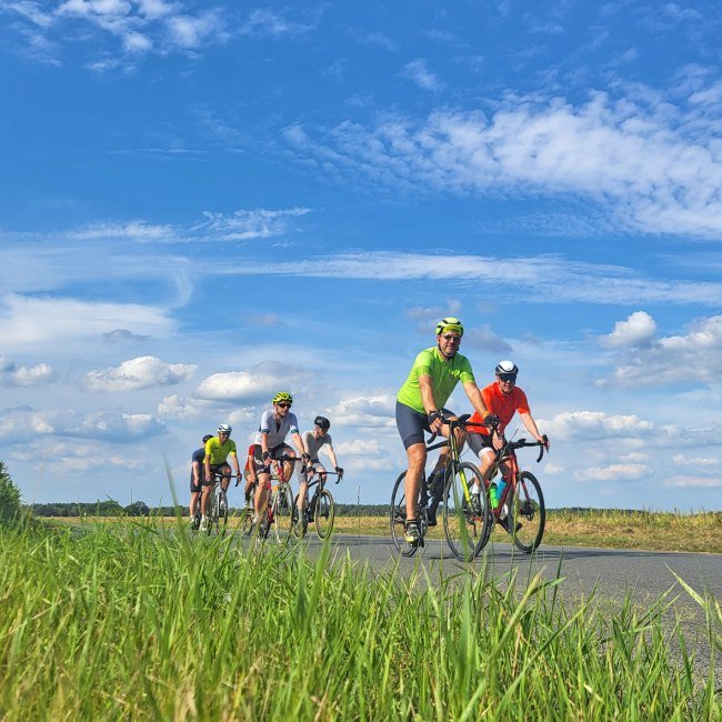 Racefietser rijdt, © Touristikverband LK ROW, Lizenz CC BY SA
