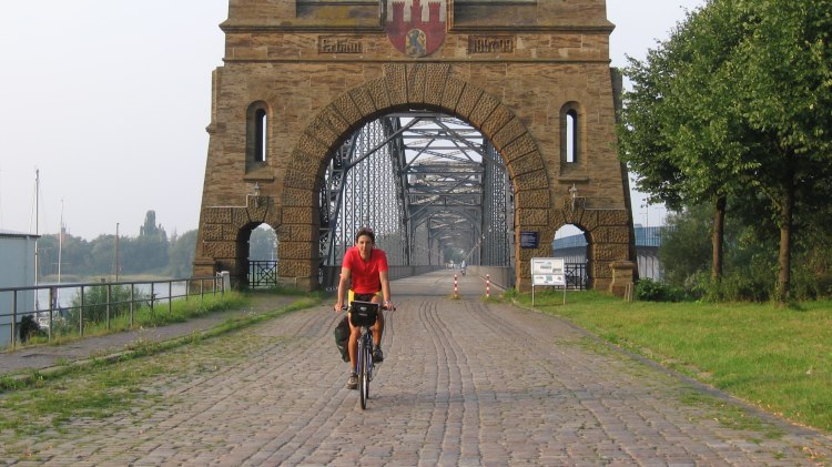 De oude Harburger Elbbrücke alleen voor fietsers, © Touristikverband Landkreis Rotenburg zwischen Heide und Nordsee e.V.