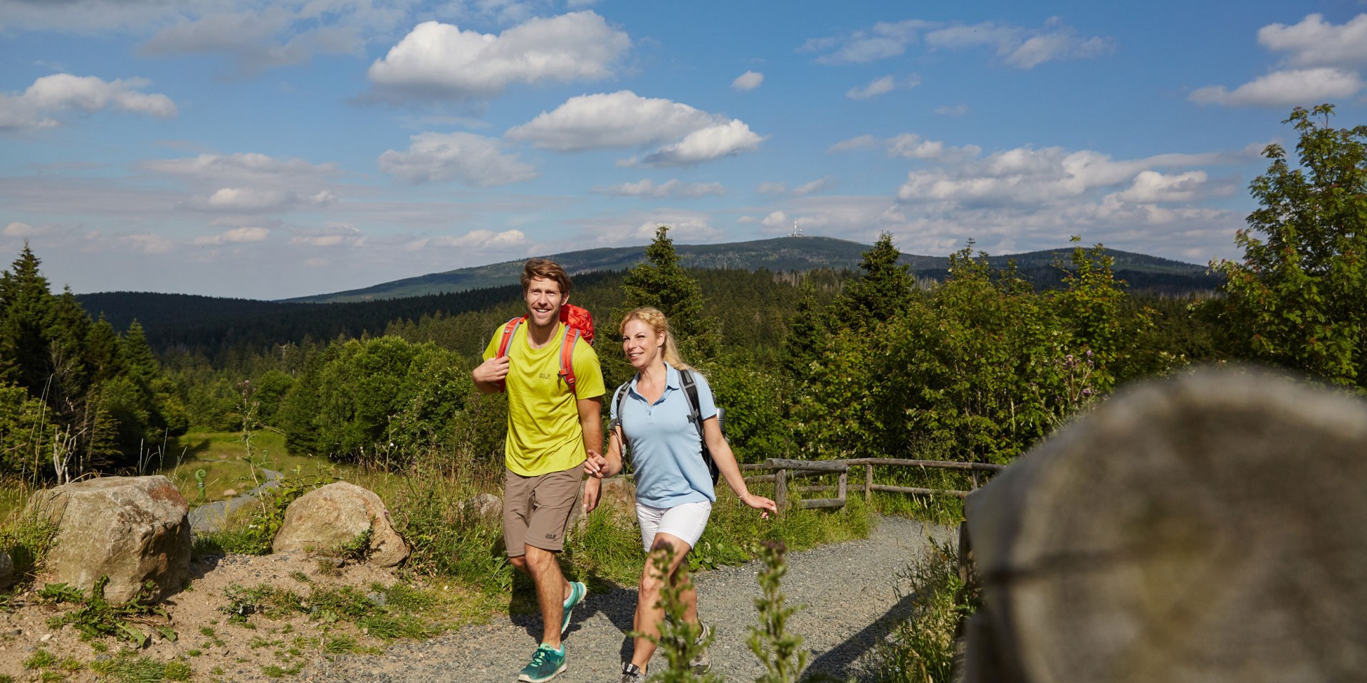 Wandelaars in Torfhaus in de Harz, © Harzer Tourismusverband/ M. Gloger