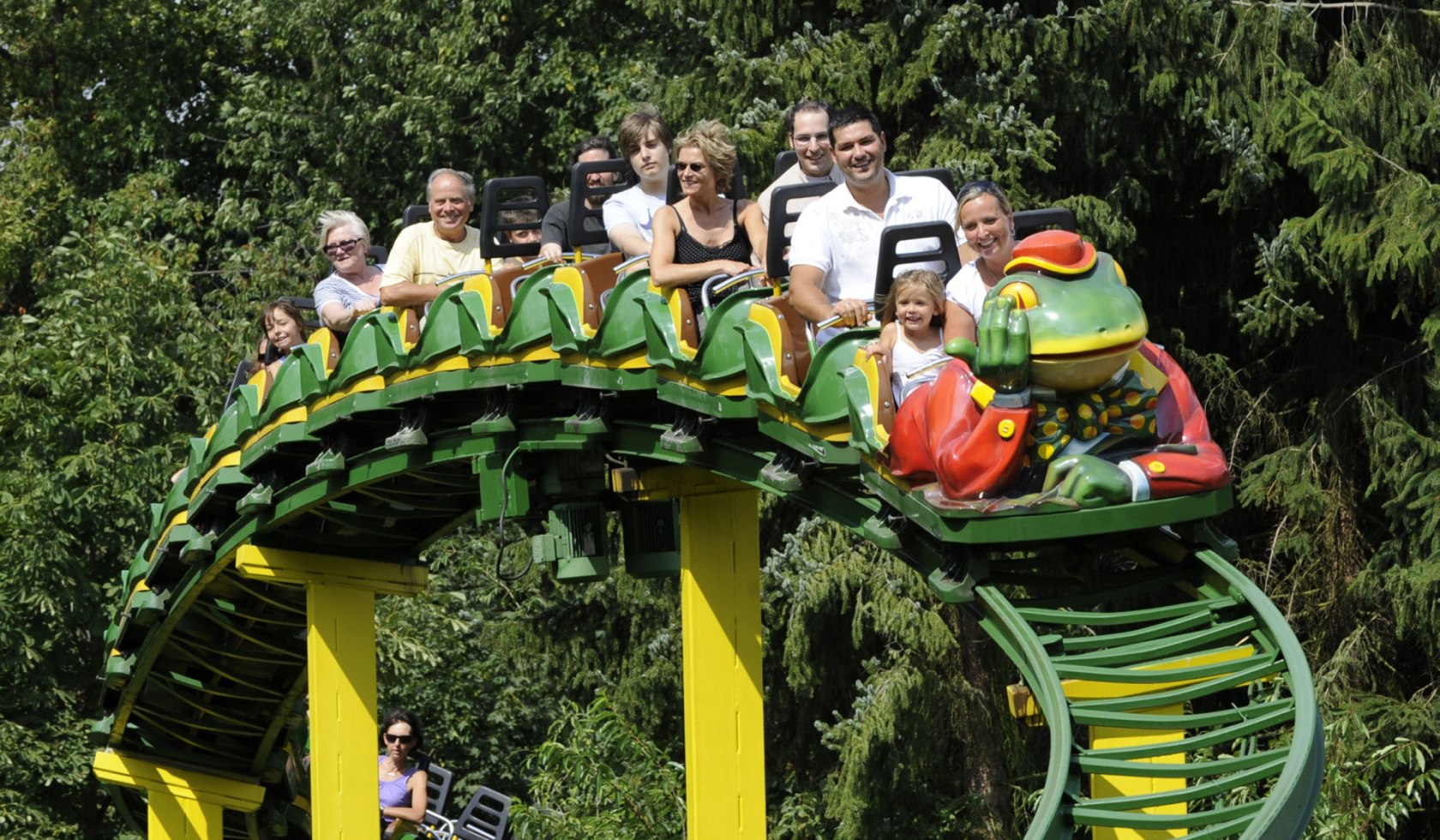 Frog roller coaster in Serengeti Park, © Serengeti-Park Hodenhagen GmbH