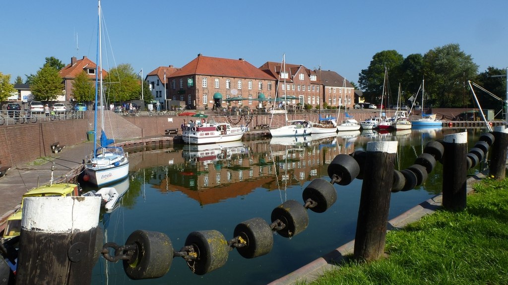 Kotter in de oude haven in Hooksiel in Oost-Friesland aan de Noordzee in Niedersachsen, © www.ostfriesland.travel