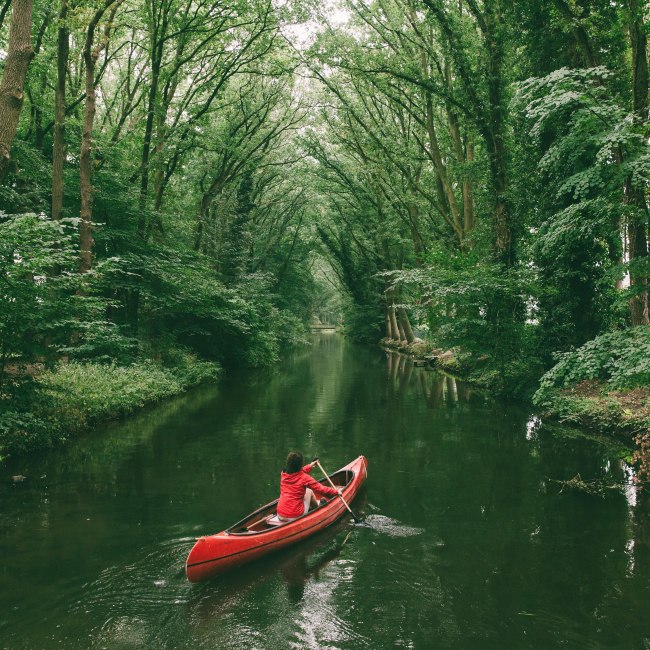 Gezicht op een kanovaarder op de gekanaliseerde Deichhase, © German Roamers / David Kollmann