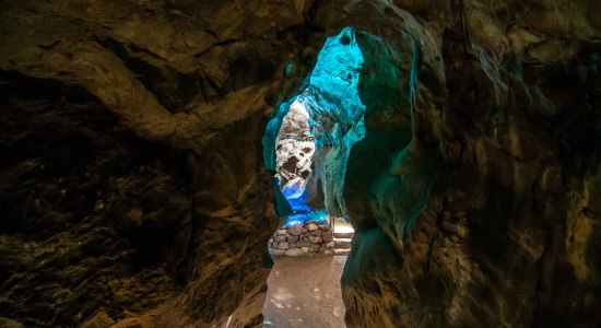 Druipsteengrot: Uitzicht op de waterval richting Brückmannsaal, © HEZ / Günther Jentsch