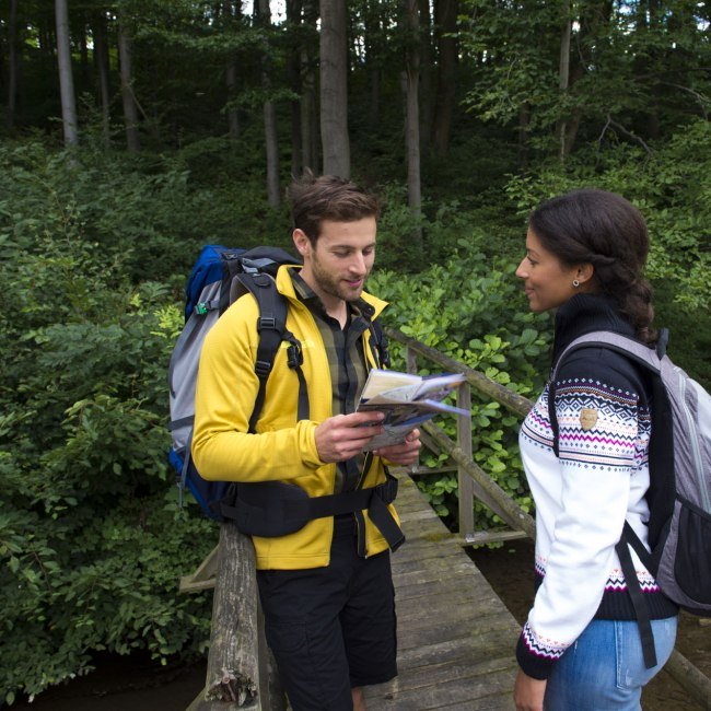 Wandelen op het pad van zelfhulp, © Touristikzentrum Westliches Weserbergland/ Jens König