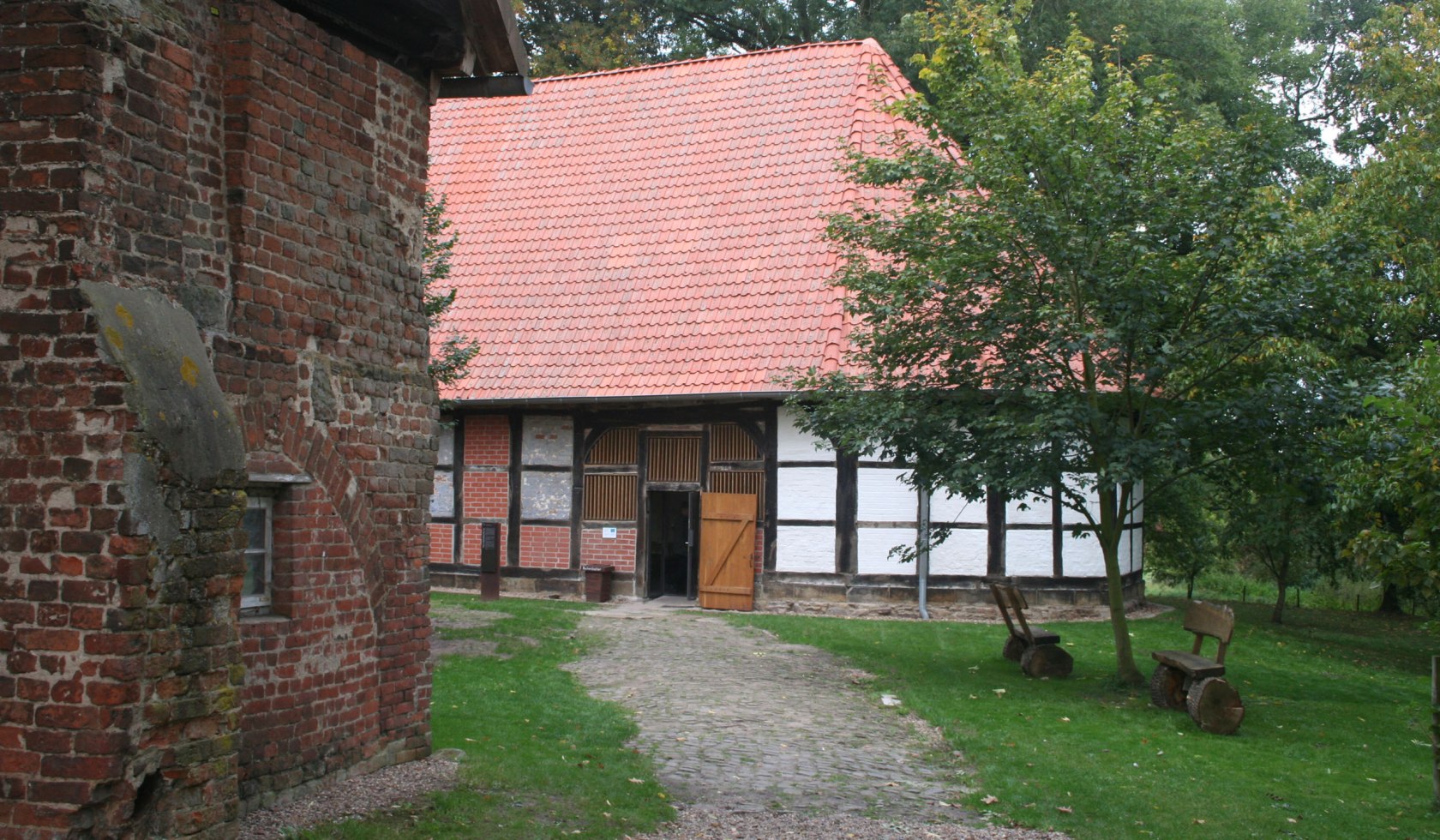 Fachwerkkirche Kloster Schinna, © Mittelweser-Touristik GmbH