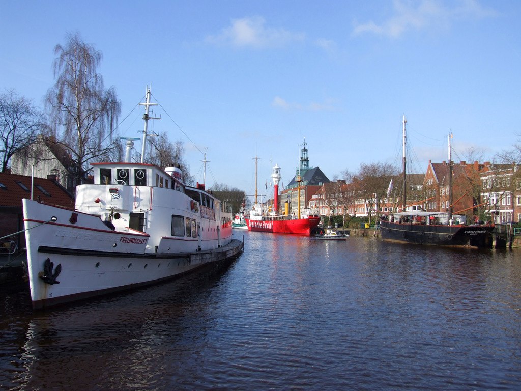 Aan de Ratsdelft in Emden, het oude historische havengedeelte, © Ostfriesland Tourismus GmbH