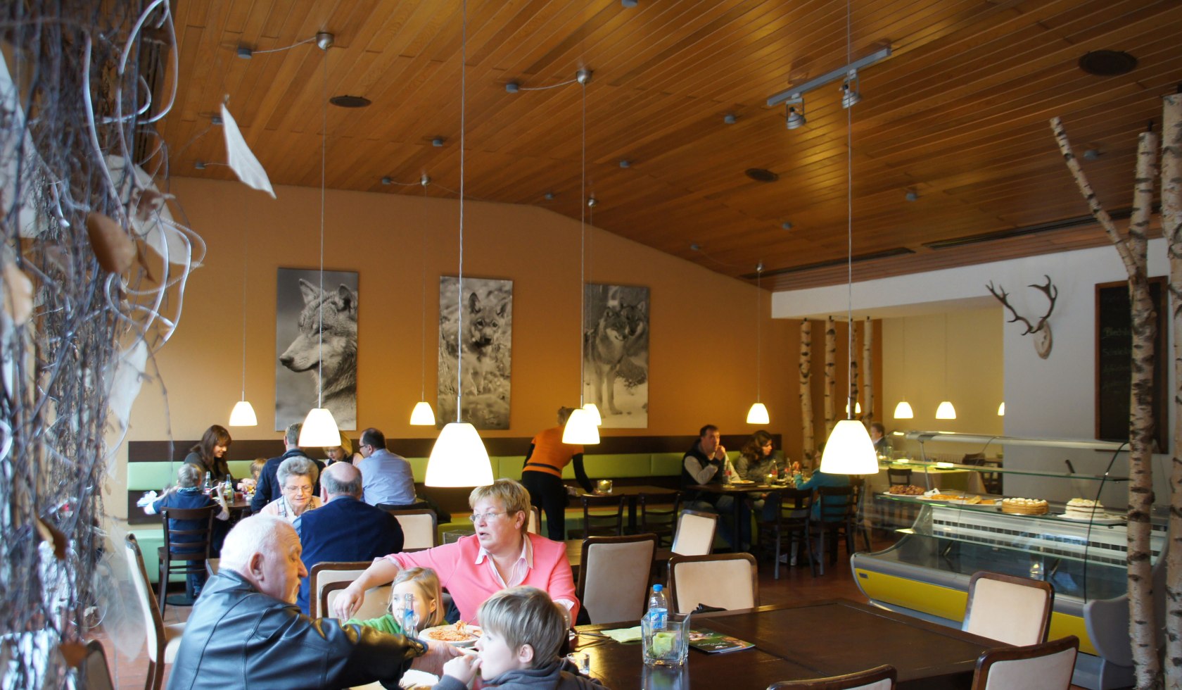 welcome in the "Wolfsrevier", the Restaurant in the Wolfcenter Dörverden, © Wolfcenter Dörverden